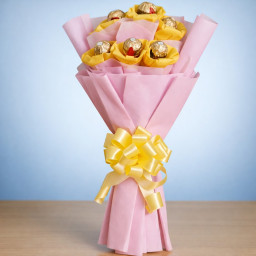 8 Ferrero Rocher Bouquet
