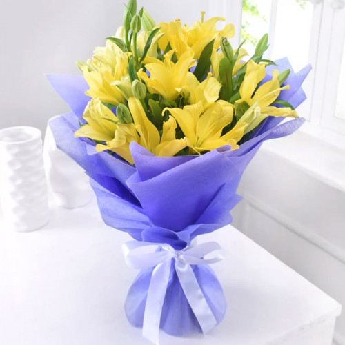 Pastel Yellow Lilies - Yellow lilies bouquet