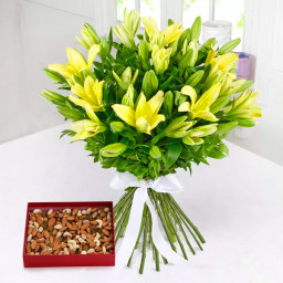 Dry Fruits With Glads: A Gift Combo of 8 Yellow Lilies and 0.5 Kg Dry Fruit
