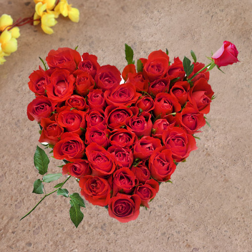 Sweet Flower Magic - Red rose arrangement