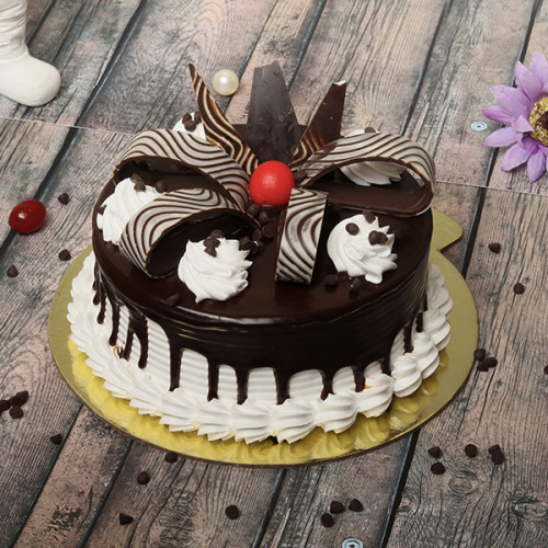 Chocolate Date: Available in Half Kg, One Kg, One and Half Kg, Two Kg & Three Kg Chocolate Date