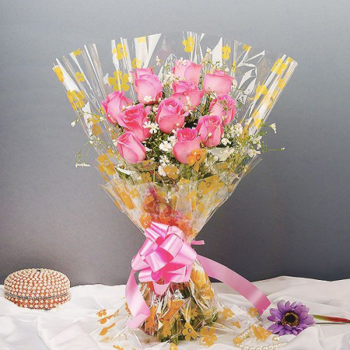 Love Sprouts - Pink rose bouquet