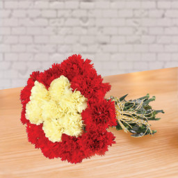 Love Hook - Red carnation bouquet