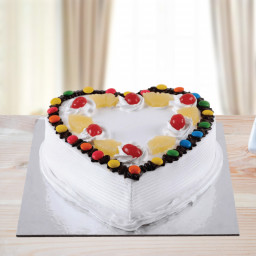 Heart With Lovely Gems: Available in Half Kg, One Kg, One and Half Kg, Two Kg & Three Kg Heart With Lovely Gems