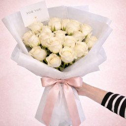 Musk Of Grace - White rose bouquet