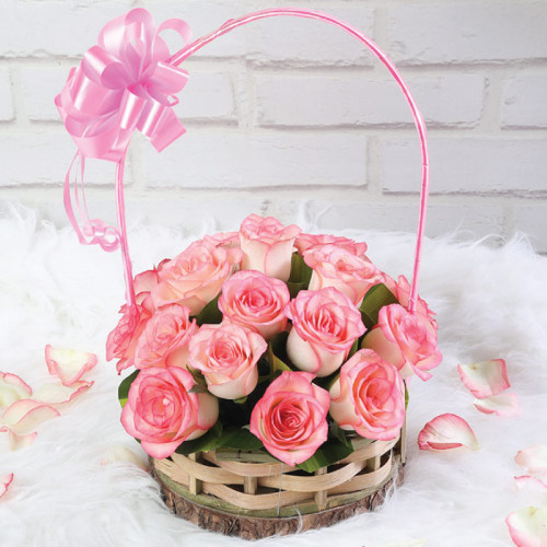 Pink Rose Splendor - Pink rose basket