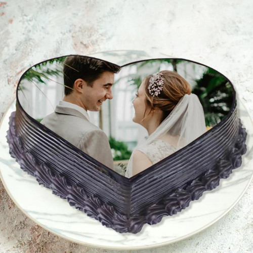Photo Cake Heart Shaped: Available in Half Kg, One Kg, One and Half Kg, Two Kg & Three Kg Photo Cake Heart Shaped