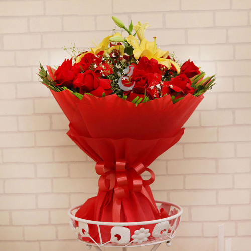 Lily and Roses - Red rose bouquet