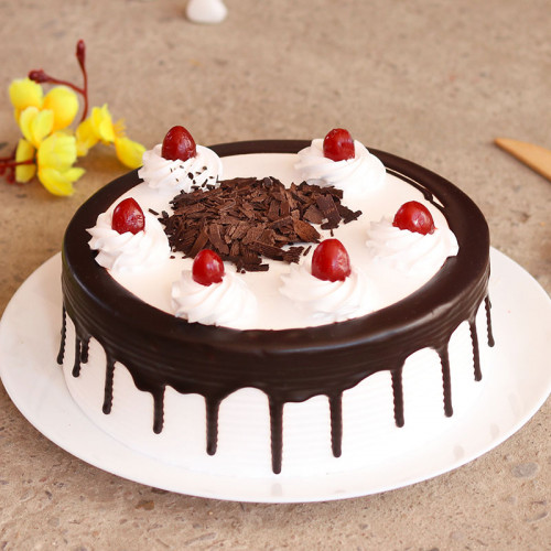 Classic Black Forest: Available in Half Kg, One Kg, One and Half Kg, Two Kg & Three Kg Classic Black Forest