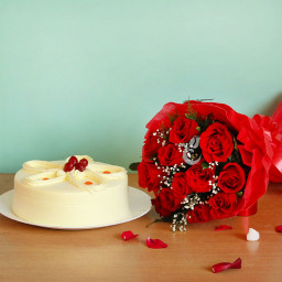 Splendid Stunner: A Gift Combo of 10 red roses and 0.5 Kg butterscotch cake