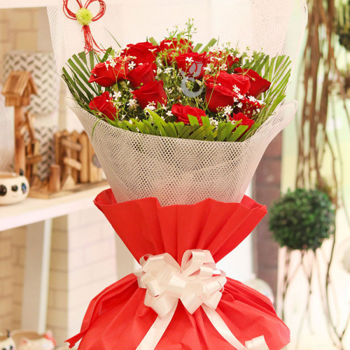 Emblem Roses - Red rose bouquet